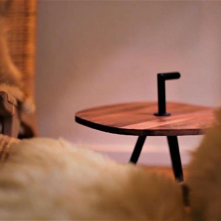 Accademia00 Bed & Breakfast มาสทริชท์ ภายนอก รูปภาพ