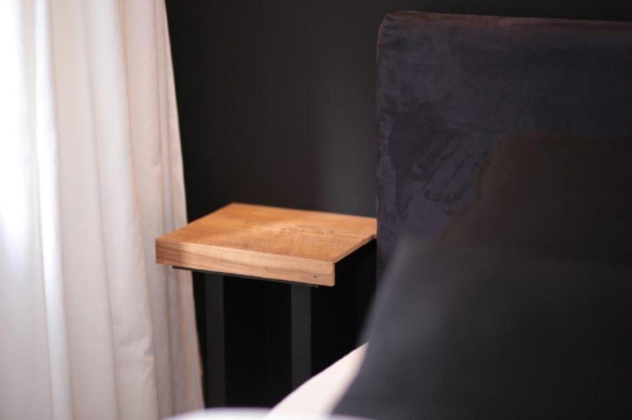 Accademia00 Bed & Breakfast มาสทริชท์ ภายนอก รูปภาพ
